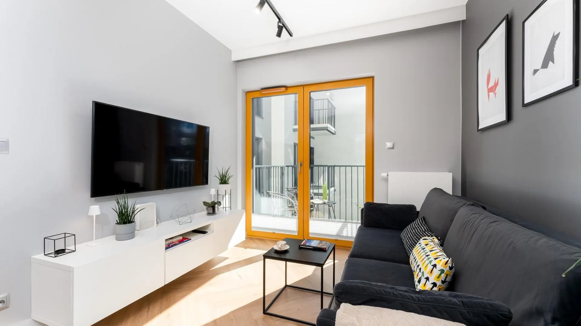 Quantum Premium Apartment & Free Parking! Krakow Poland